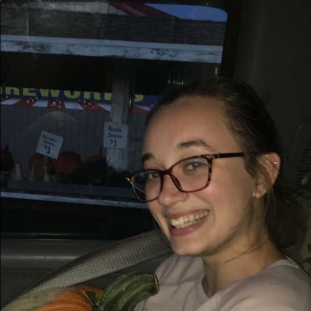 Meet your Posher, Hannah
